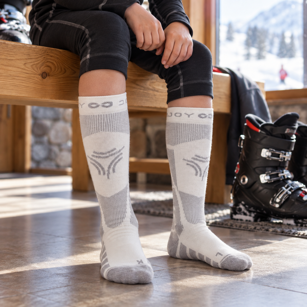 DRWZ07 | Kids Wool Blend Ski Socks | Zoned Cushioning and Seamless Knit-Moonlight Gray-Snowledge